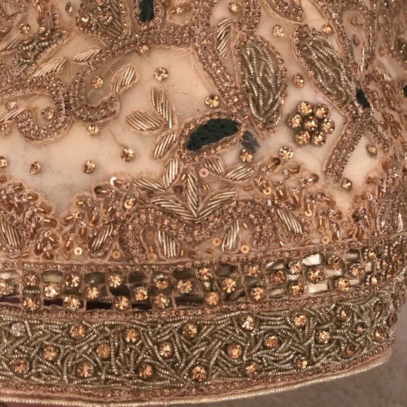 Brand New Indian/Pakistani Bridal Wear in Cream and Green Color - Picture 5 of 7